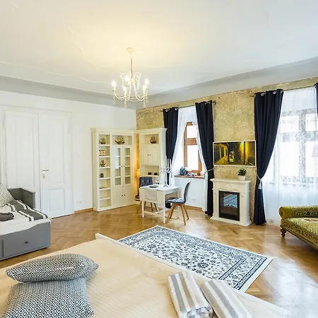 Crown Jewels Centre Sibiu Apartment Exterior photo